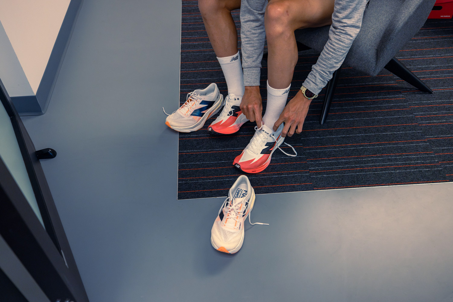 new-balance-fuelcell-elite-v5-4 new-balance-fuelcell-elite-v5