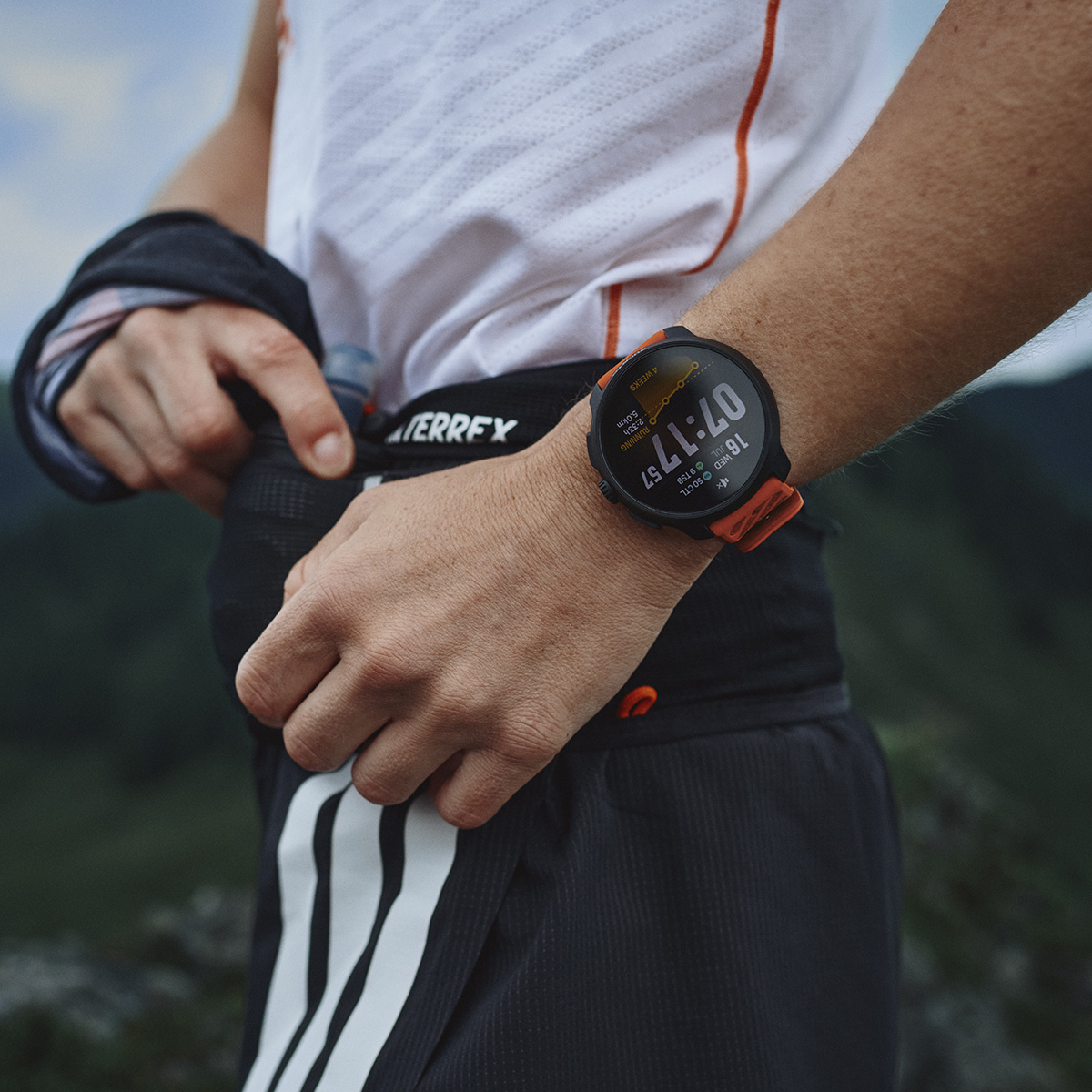 suunto-race-2-utmb-smartwatch