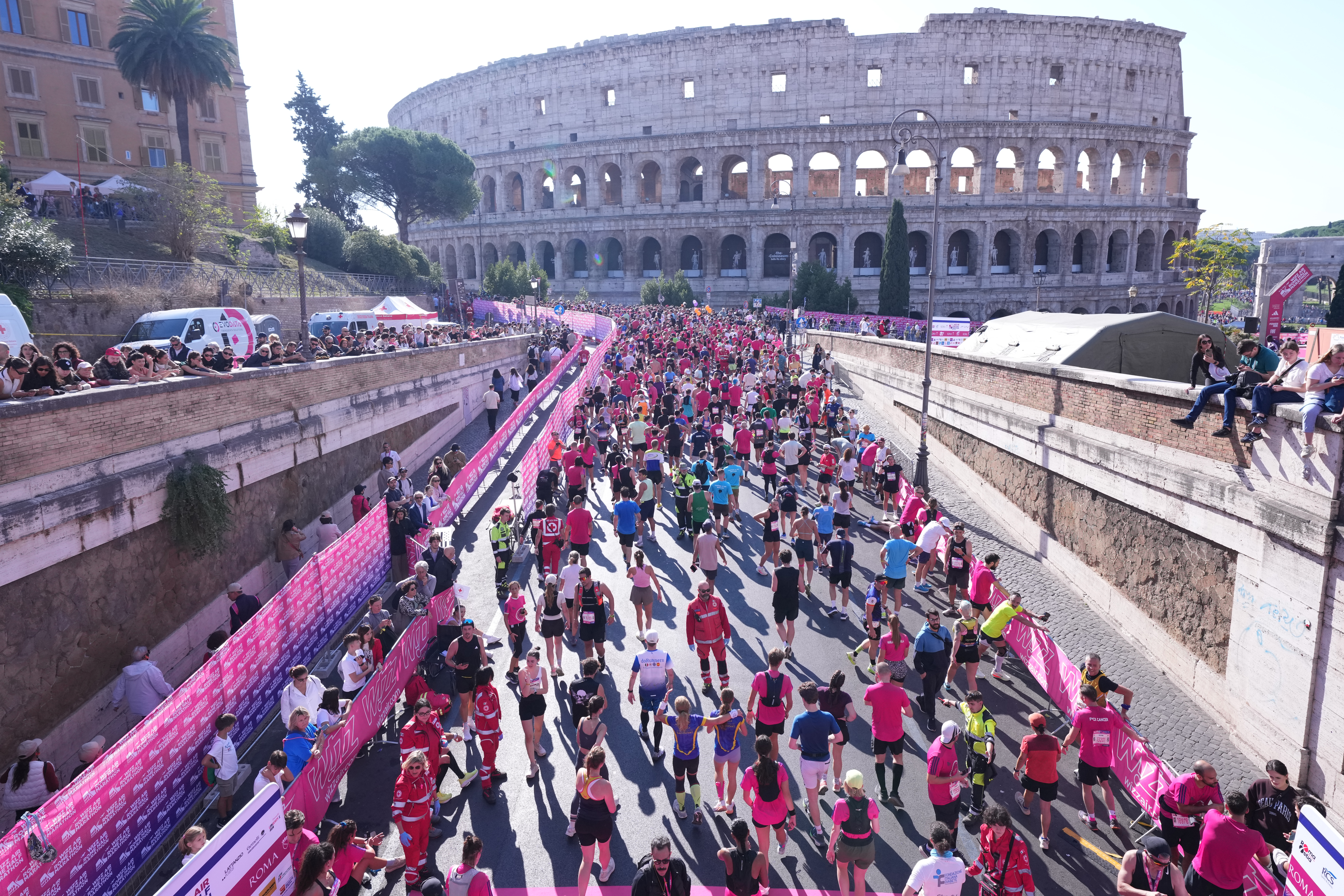 Wizz Air Rome Half Marathon 2025 Wizz Air Rome Half Marathon - il colosseo