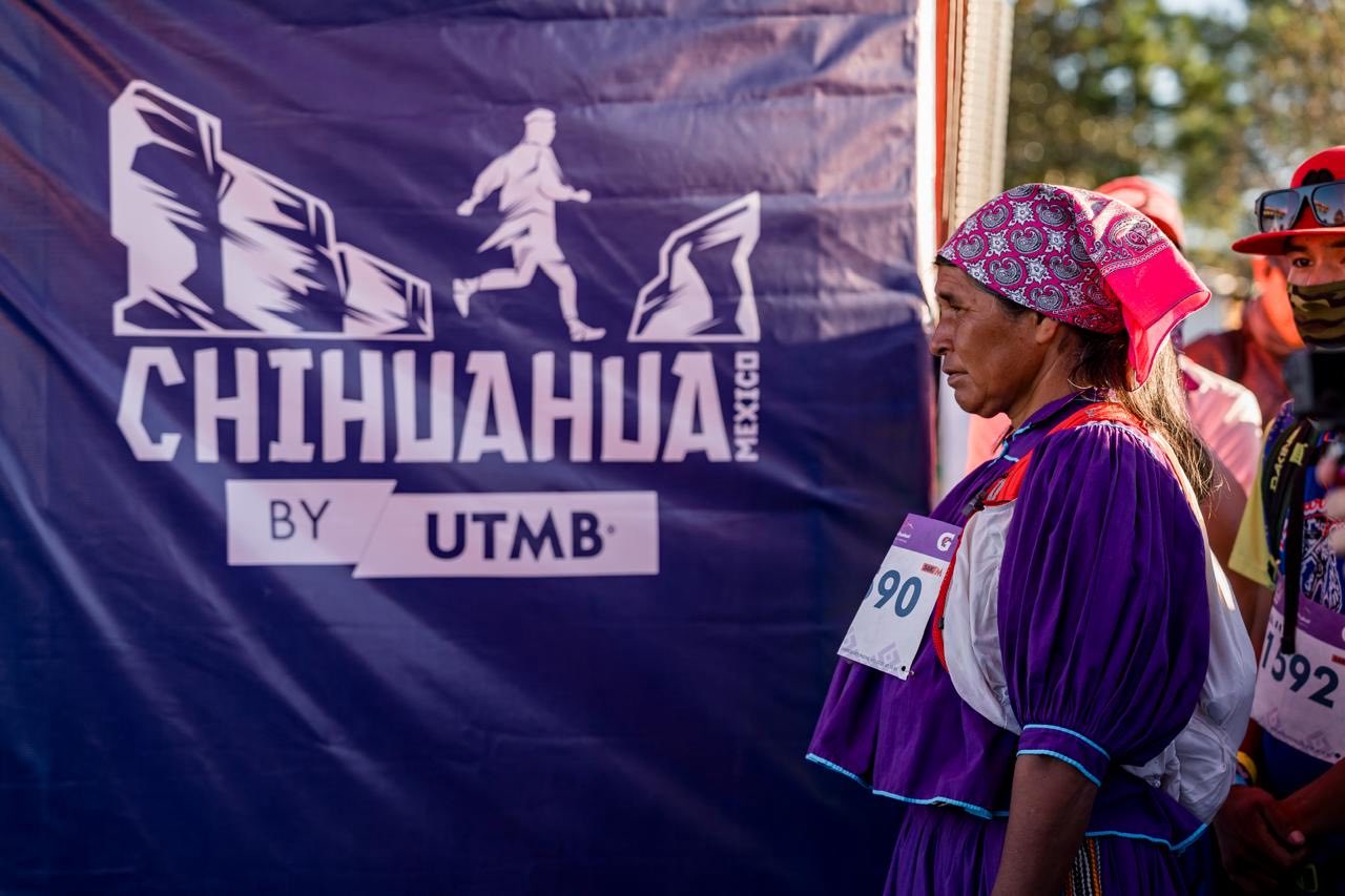 Donna Rarámuri alla partenza del UTMB Chihuahua